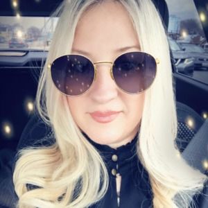 Meet your Posher, Sandi